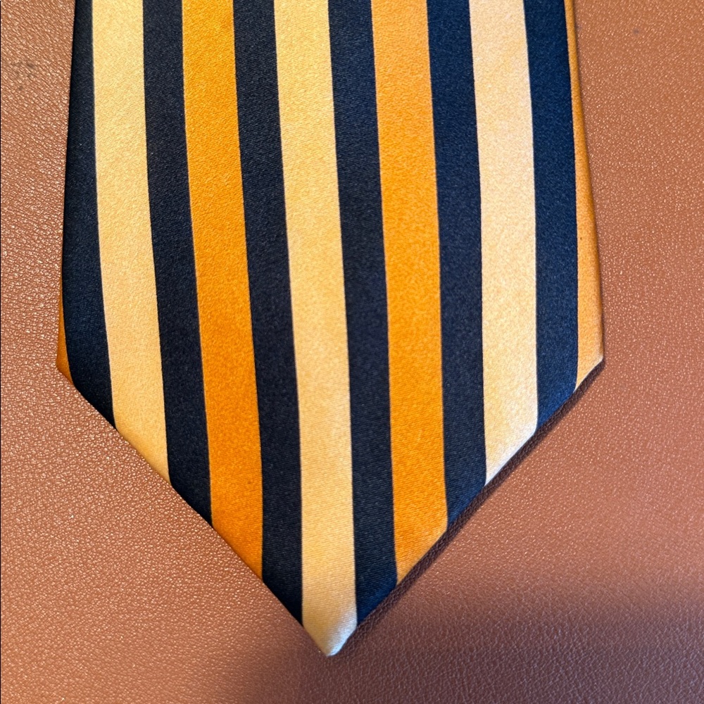Stacy Adams Orange and Black Silk Tie - Picture 7 of 11